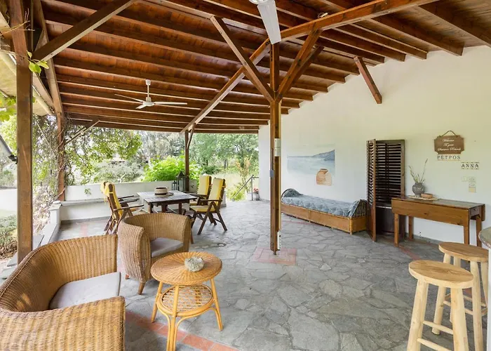 Summer Retreat In Sithonia #feelslikehome Вурвуру